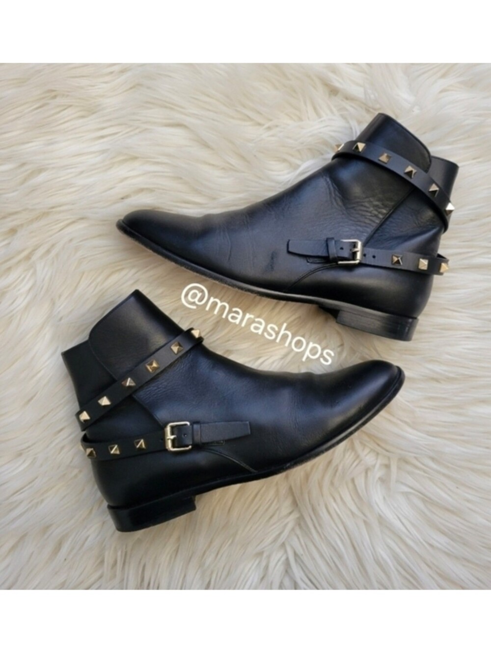 VALENTINO GARAVANI Rockstud Ankle Boots